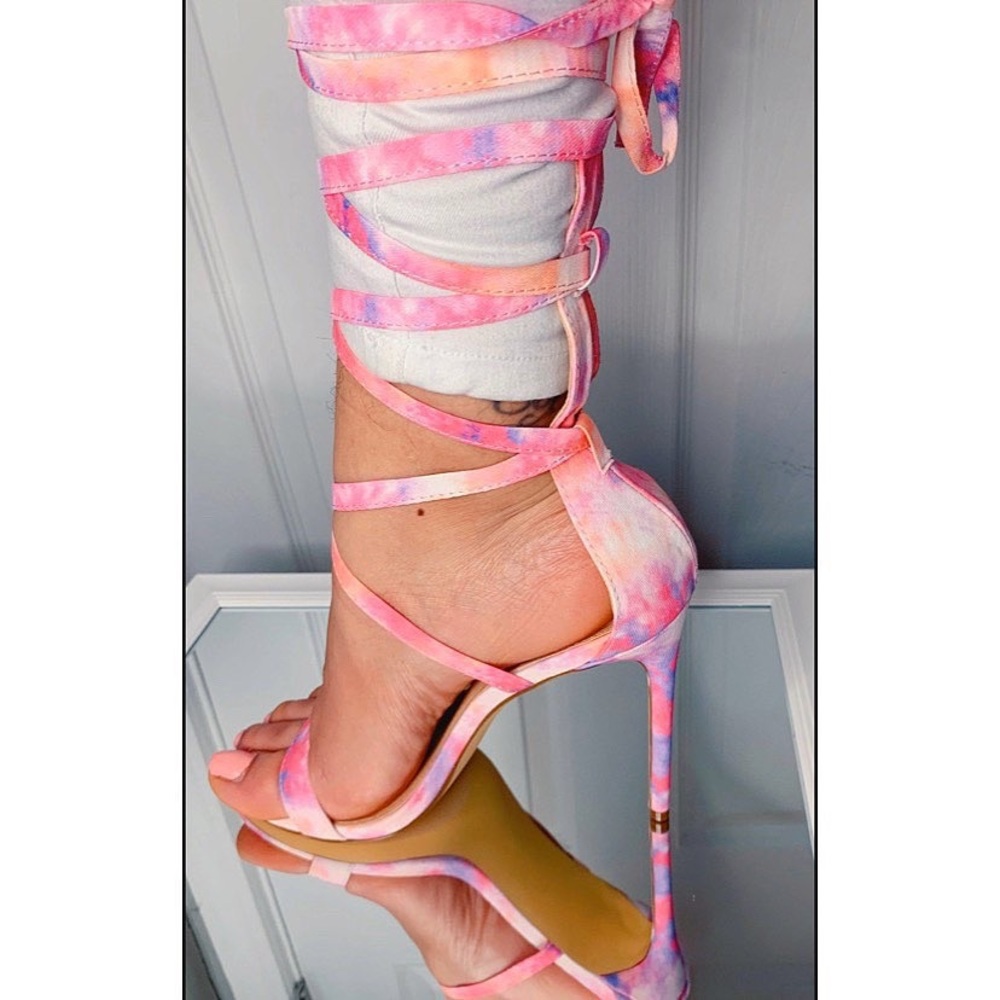 Tie up ankle sandal